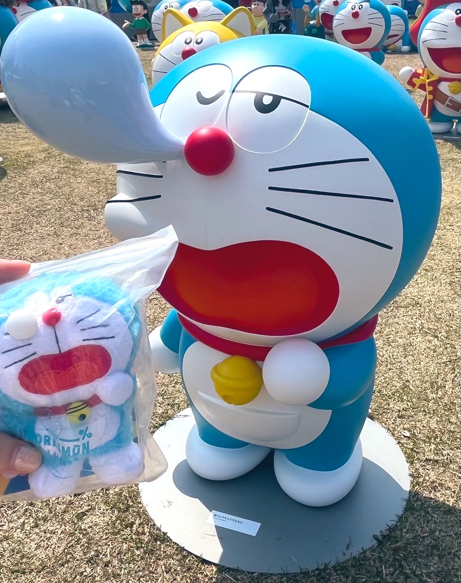 dora_omochi2's tweet photo. #あつまれ100ドラ東京
#100ドラ東京 
これは気怠そうなドラえもんシリーズ https://t.co/nivFwZYWgF