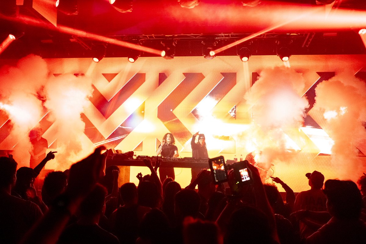 DVBBS tweet media