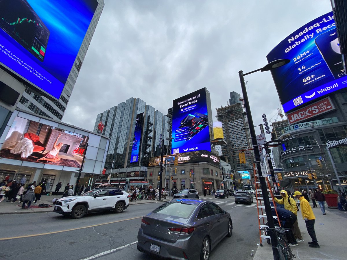 earthpages's tweet image. 4 ugly Toronto pics. It was a rainy day. Grey. Downtown Toronto needs all the help it can get to look nice! The photo with the hydrant and bike seat was a mistake (pulling my phone out of my backpack). I sorta like it anyhow. #photos #Toronto #cycling