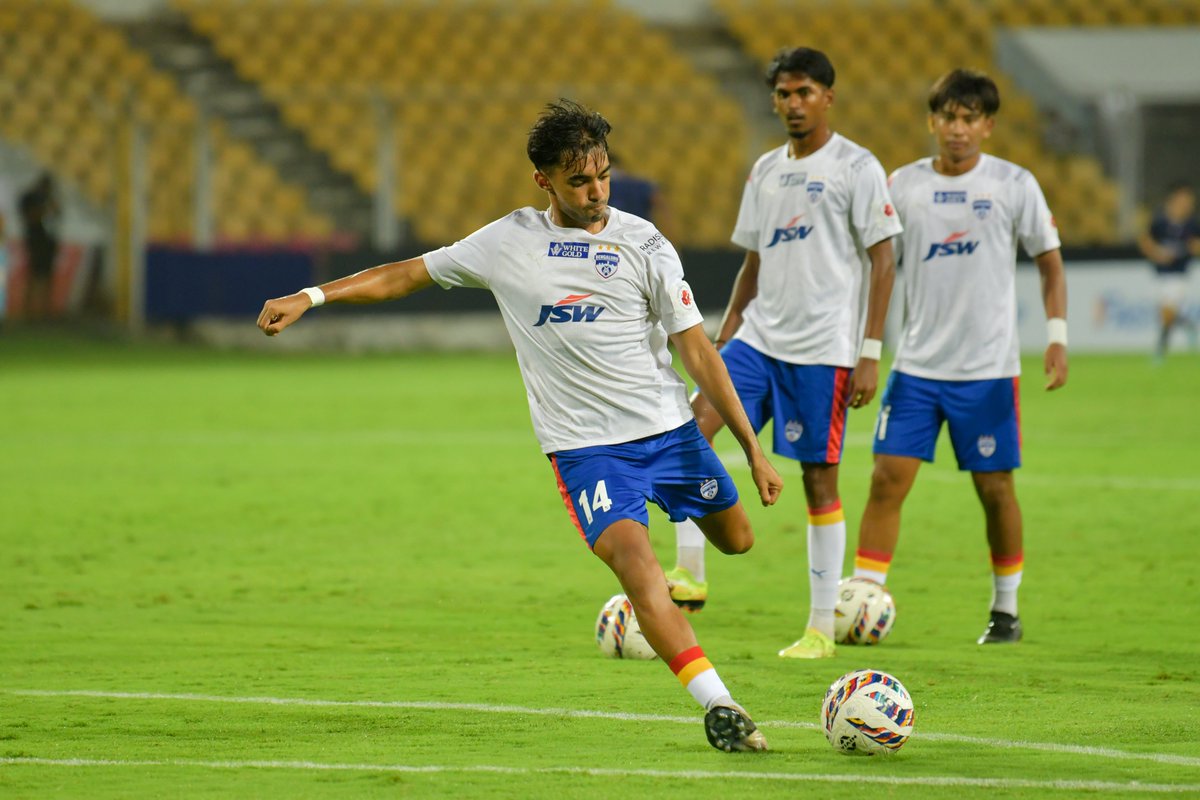 bengalurufc's tweet image. A proud moment for the club's #YouthDevelopment programme. 🔵

8️⃣ of the 9️⃣ players on the bench this evening have graduated from the BFC Reserves. 💪

#WeAreBFC #OFCBFC #Jotheyali
