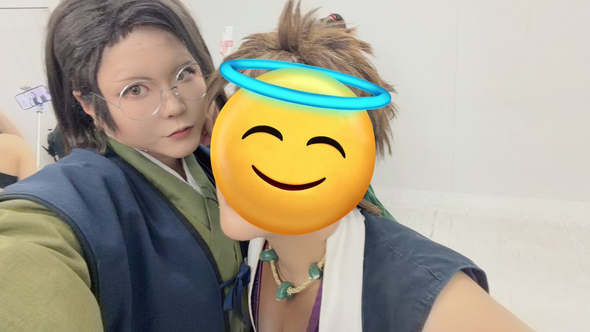 1人の自撮りなんてなかったのでややぱちには犠牲になってもらうぜ！

今日はスタジオ撮影会でした〜〜！！
めっちゃカッコよく撮ってもらったりあっち向いてホイしたり超楽しかった😂✨
パリピダンスもしたよ💃

 #20260504華咲く和装併せ