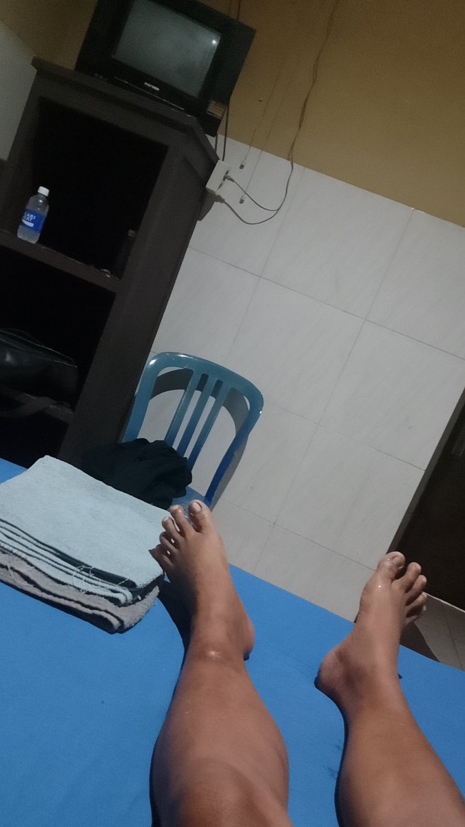 PEMBURU MEBEL (memek belakang ) tweet media