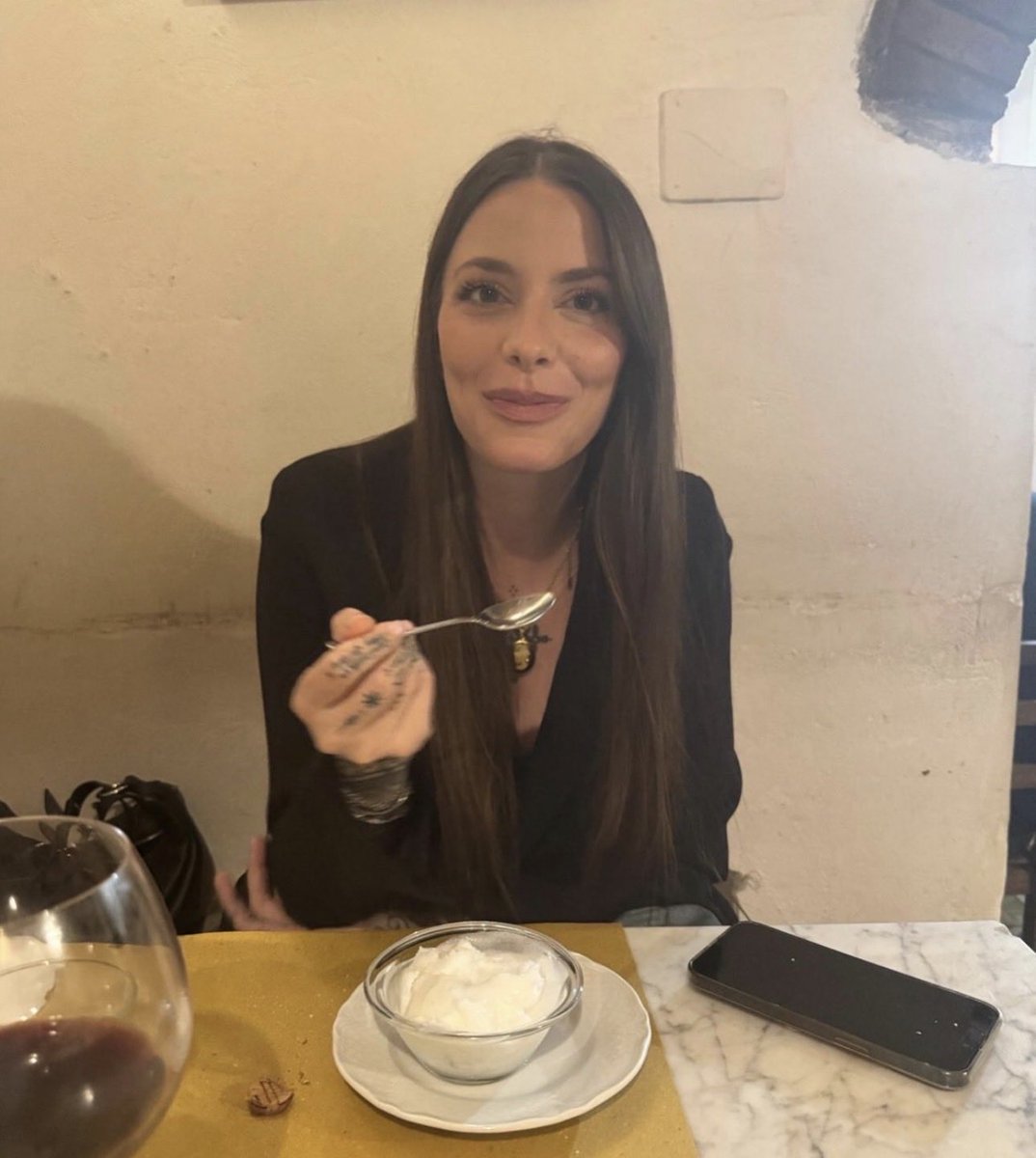 Mel🍬 tweet media