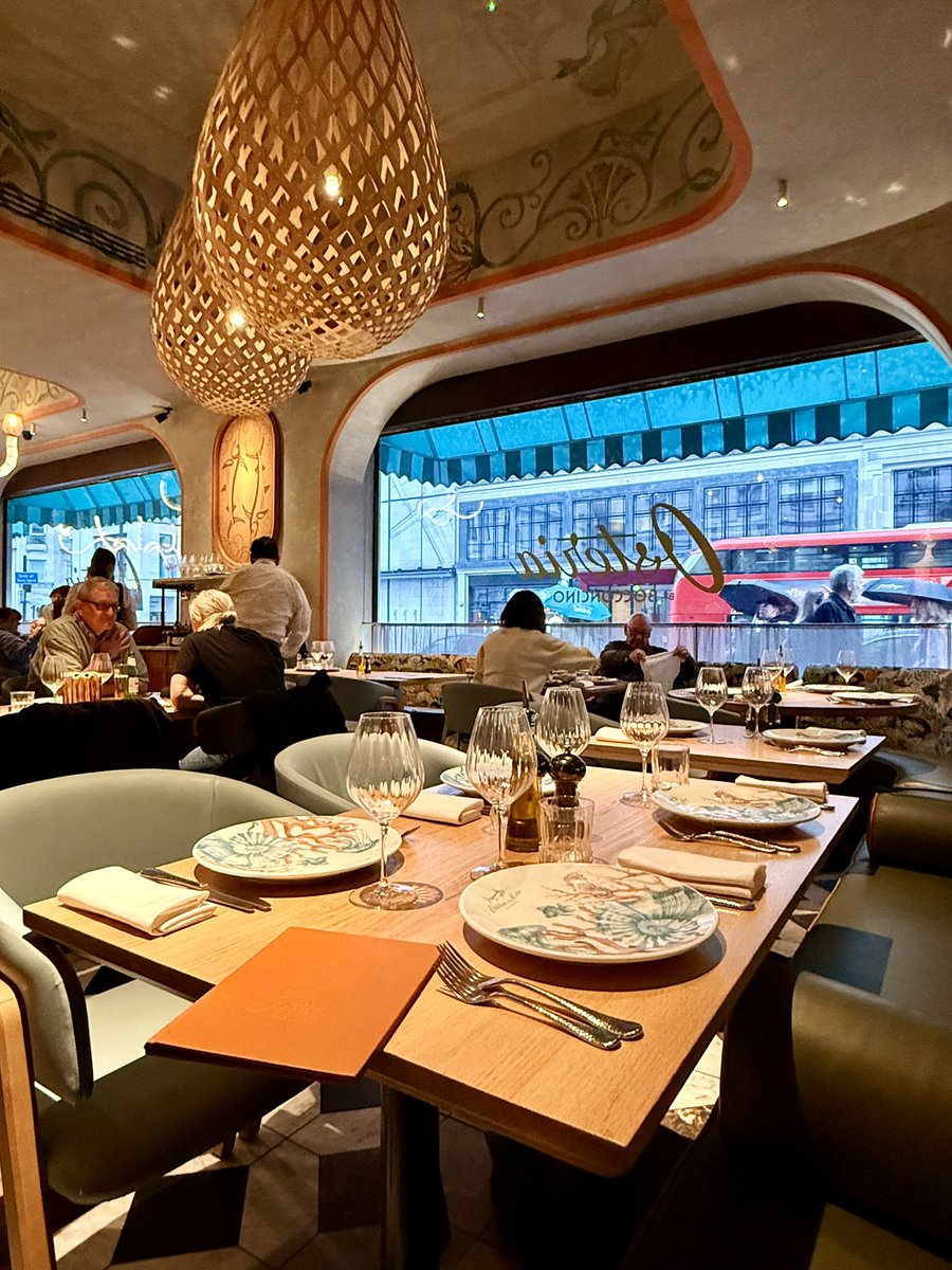LostSounds__'s tweet image. A gorgeous Italian in London’s West End. Get a wife who can do both classy + dirty, gritty urban.

That’s what happens when you grew up poor + worked hard to become successful. All. By. Yourself. No help from anyone.

#SelfMade #Classy #EveryNightIsDateNight #LuckyGirl #MyLove