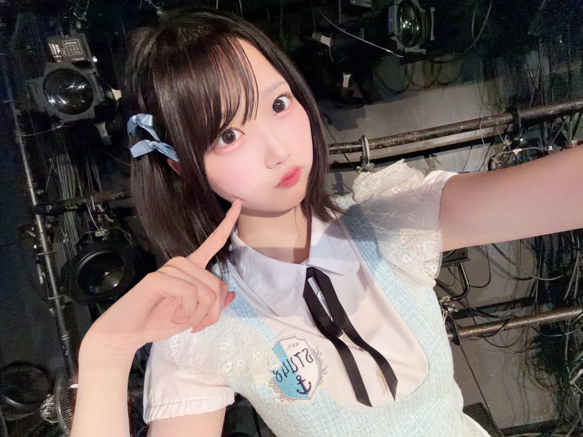 #フラワーフェスティバル コイらじSP
 そして #アイドルの夜明け公演
ありがとうございました〜(*´︶`)！

とても楽しかったです🎶
アイドルの夜明け公演不安だったけど
ほんとに楽しく終えれてよかったああああ！！

明日は3期生の3周年公演があります！！
絶対にきてね！！
待ってます💞💞💞💞