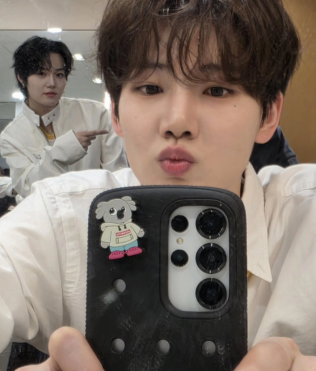 꿍 tweet media