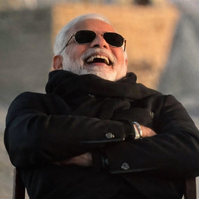 Leapofcode's tweet photo. @rishibagree Amit Shah called Mamata Banerjee and just said "TMC" https://t.co/xtkMqPs9dB