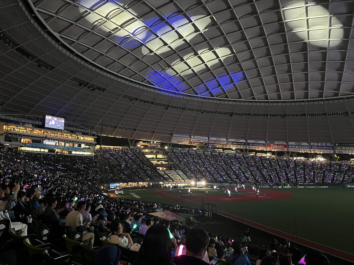 0r1nne's tweet image. 素敵な試合をありがとう☺️✨
今シーズンOPmovieはお気に入りです🦁♡

試合開始直後に『はぁい、1本集中してこー！』って言ったら前の席の人らに振り返られたけど気にしないぐらいに獅子好きです🦁

明日もよろしくねーっ🙏！！

 #西武ライオンズ  #ライオンズ  #野球  #野球観戦  #獅子女  #れおほー
