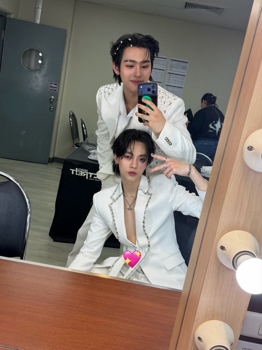 ฉีหลิน🪥🌻 tweet media