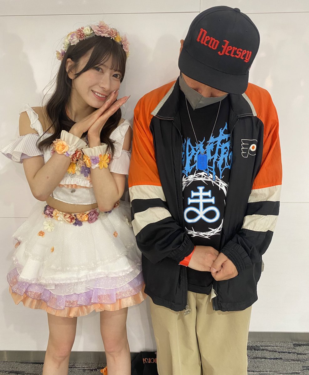 Taka tweet media