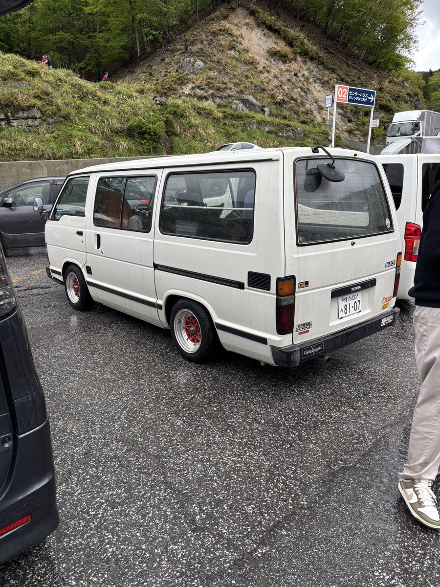 はこ tweet media