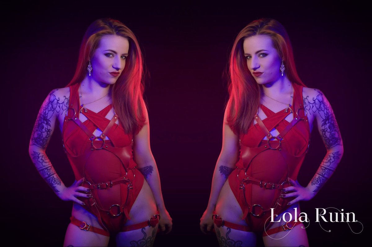 Lola Ruin ♀️ tweet media