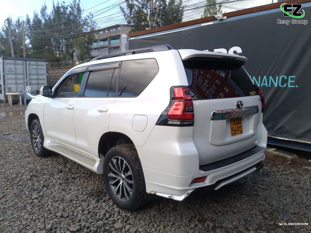 Eezy Cars_ KE tweet media