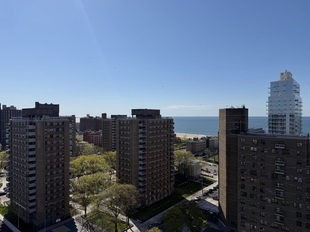 erikose's tweet image. Good Morning from Coney Island, Brooklyn, NY May 4, 2026 📷 by @erikose #photography #coneyisland #brooklyn #goodmorning #photographer #sky