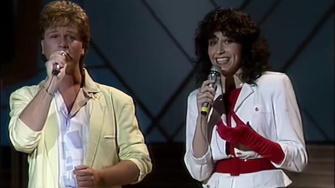 InEurovision's tweet image. On this day in 1985 the 30th contest took place from the Scandinavium in Gothenburg 🇸🇪 presented by Lill Lindfors
19 countries took part with Norway 🇳🇴 gaining its 1st victory with “La det swinge" performed by Bobbysocks 
#Eurovision #Norway #Sweden
