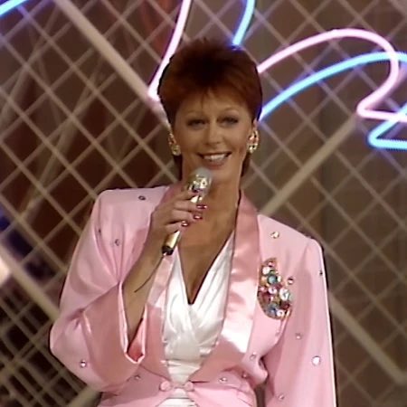 InEurovision's tweet image. On this day in 1985 the 30th contest took place from the Scandinavium in Gothenburg 🇸🇪 presented by Lill Lindfors
19 countries took part with Norway 🇳🇴 gaining its 1st victory with “La det swinge" performed by Bobbysocks 
#Eurovision #Norway #Sweden
