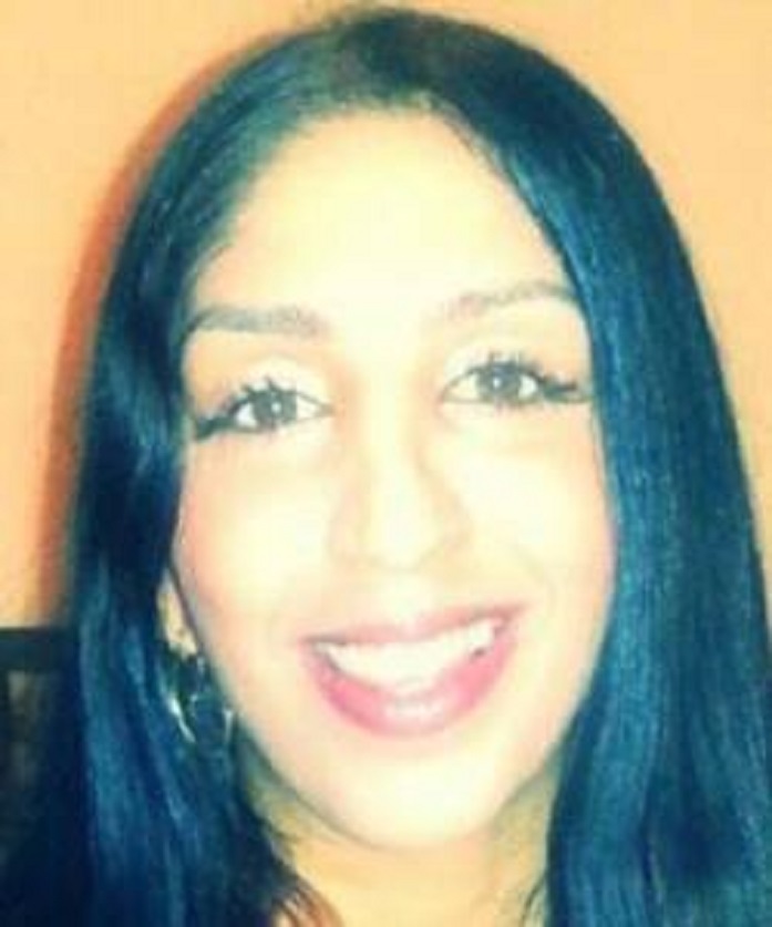 missingpeople's tweet photo. This week is the eighth missing anniversary of Naheed Khan, who was 43 when she was last seen in
#StocktonOnTees, #Cleveland, on 4 May 2018.

Throughout this difficult time, we have Naheed and her loved ones in our thoughts.

Seen Naheed? If you have any information, no matter how seemingly small, please come forward - it could be key to reuniting Naheed with her loved ones.

#findNaheedKhan
https://t.co/RpNiRhTbTZ