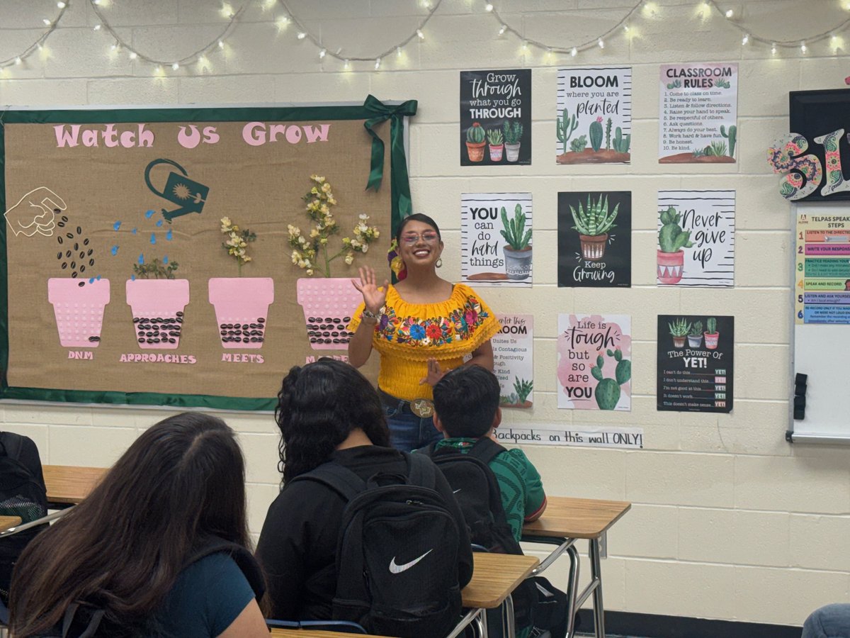 ShotwellMS_AISD's tweet photo. Awesome things are happening at Shotwell Middle School!! More photos from Career Day! 💚🦈💛 @DrKimJohnson07 @DrCrystalWatson https://t.co/a9YEfsqzxD