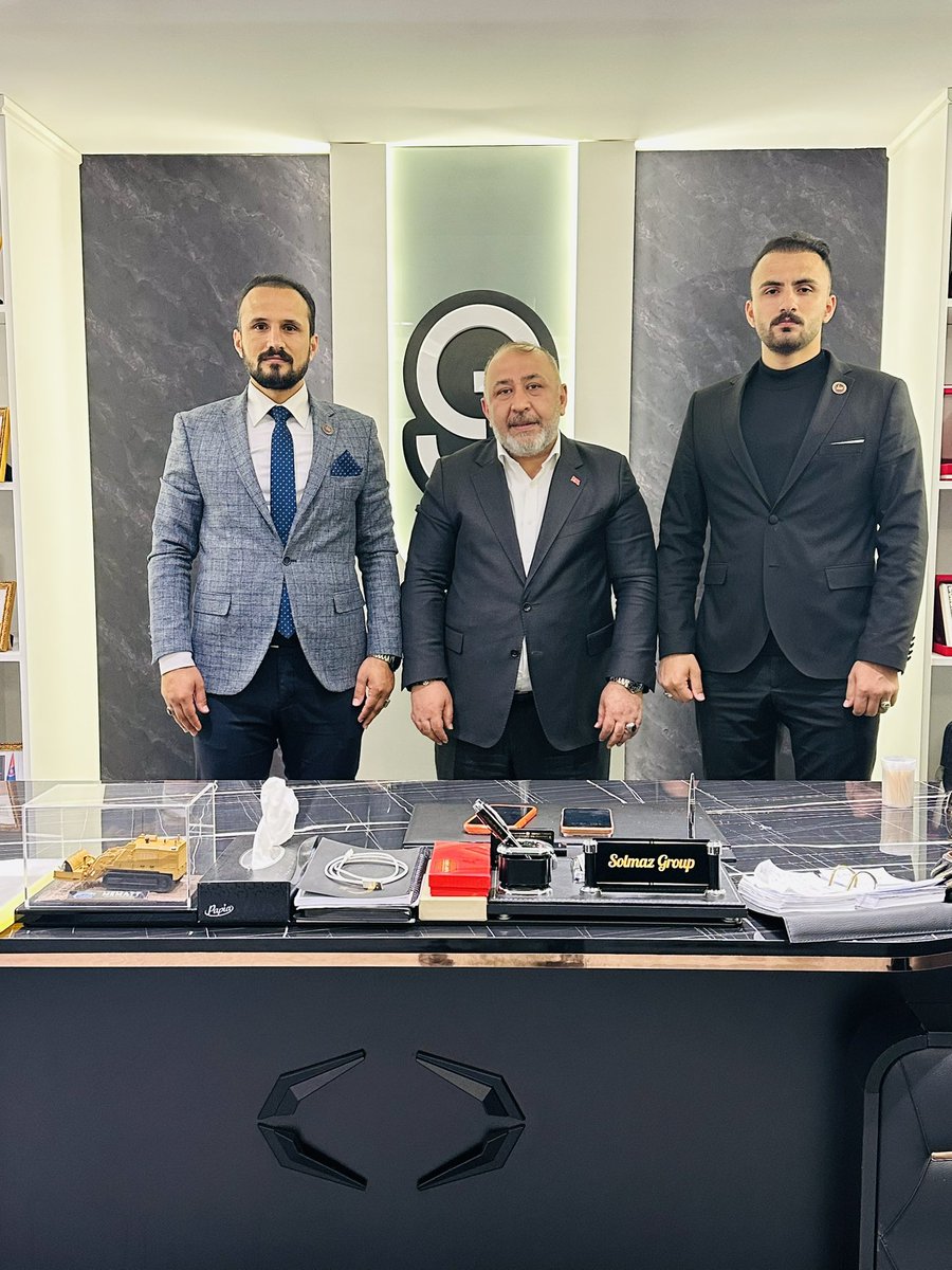 ibrahimsehtoglu's tweet photo. 📍ANKARA - SOLMAZ GROUP

📌Başkanımız Sn. İsmail ŞEHİTOĞLU İle Birlikte Siirtli Hemşerimmiz Solmaz GROUP Yönetim Kurulu Başkanı Sn. Seyithan SOLMAZ Beyi Çalışma Ofisinde Ziyaret Ettik. 

Kıymetli Hemşemiriz Sn. Seyithan Solmaz Beye Bize Göstermiş Olduğu Yakın İlgi Alakalarından Ötürü Kendilerine Teşekkür Ediyoruz.

@Dr_KemalKzlkaya @SiirtValiligi @ismailsehitogl @solmaz_sey46926 @AbdurrahimSOLMA