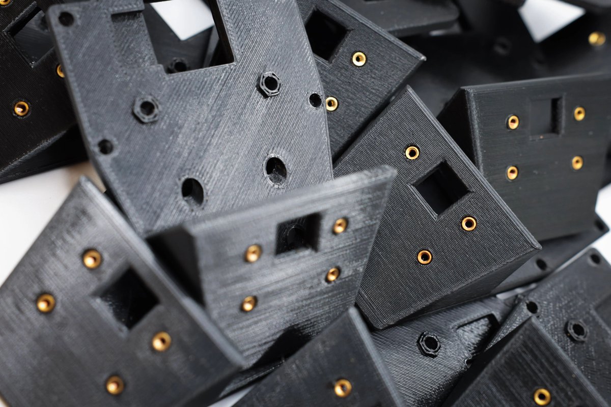 makelab_3D's tweet photo. FDM = cheapest, fastest, strongest-per-$. Layer lines visible. ±0.5mm. Perfect for jigs, prototypes, anything you need by Friday. https://t.co/HVbpPx2SbA