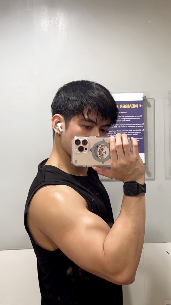 Danyel tweet media