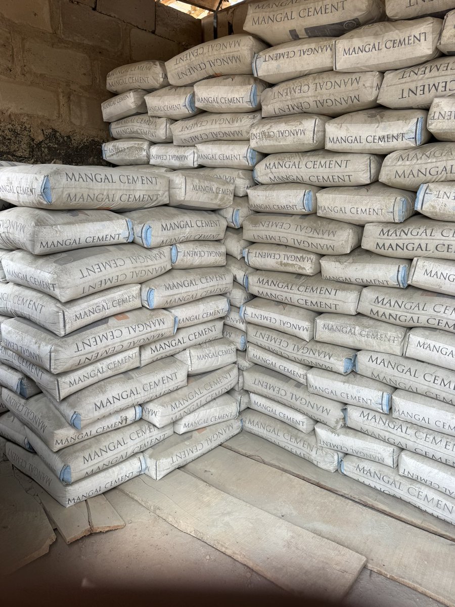 mubbytech001's tweet photo. @Atilolahafeezah I sell building materials( Cement, pop cement,paint,building tools and many more )in kwara state https://t.co/3ehx56WFk4