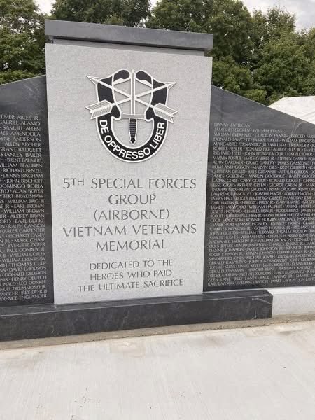 op_hawkeye's tweet photo. 5.4.1968 ~ PFC Charles Chester King Jr 🇺🇸
#OpHawkeyeRemembers #CharlesKing #5thSFG #PurpleHeart #MACVSOG #POWMIA #SOFmedic #DeOppressoLiber #supportourSOFcommunity #Operation_Hawkeye
📜 https://t.co/lKCZBN0mzF
📜 https://t.co/jerKI8fMBy
📜 https://t.co/SRWLHSK1lo
📜 https://t.co/x4LAIfHfTd
📜 https://t.co/bbH1LsIuIv
📜 https://t.co/PStudGd2iA