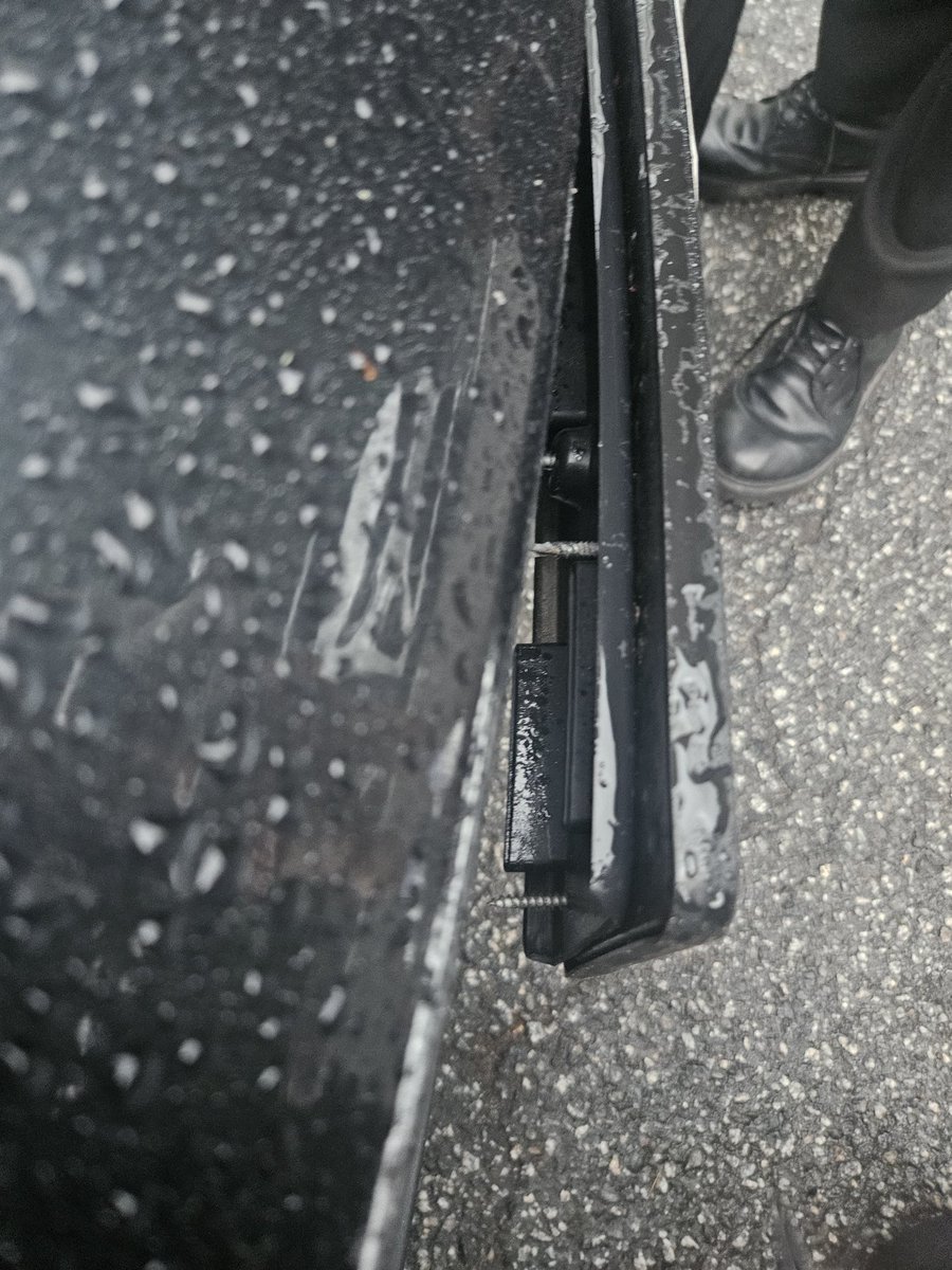 daram_stacey's tweet photo. 진짜 parked car accident 🫨🫨🫨🤯

#StoryTime #PlotTwist #AlmostCrashed #JK #CosplayLife #EventDay #Suwon #Nowon #ViralMoment

#故事时间 #反转 #差点出事 #其实没有 #角色扮演 #活动日 #爆笑日常 #打卡

#ストーリー #オチあり #事故かと思った #実は違う #コスプレ #イベント #日常ネタ https://t.co/T2MRNBE5sA