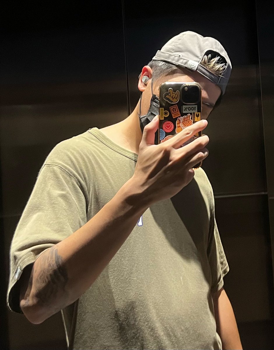 回家不想睡覺 tweet media