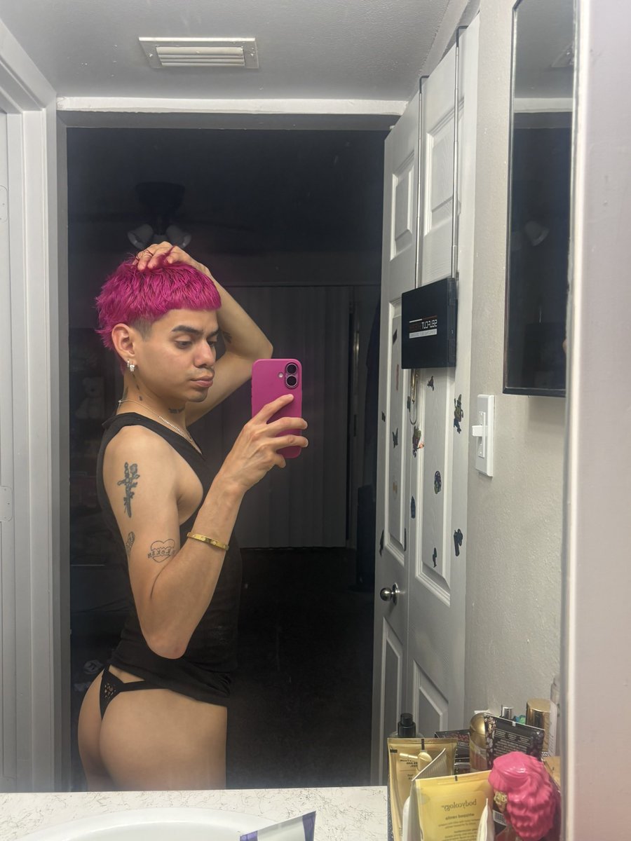 Bxbxjxy's tweet photo. body processing 🤭 https://t.co/QH0xFRYYKR