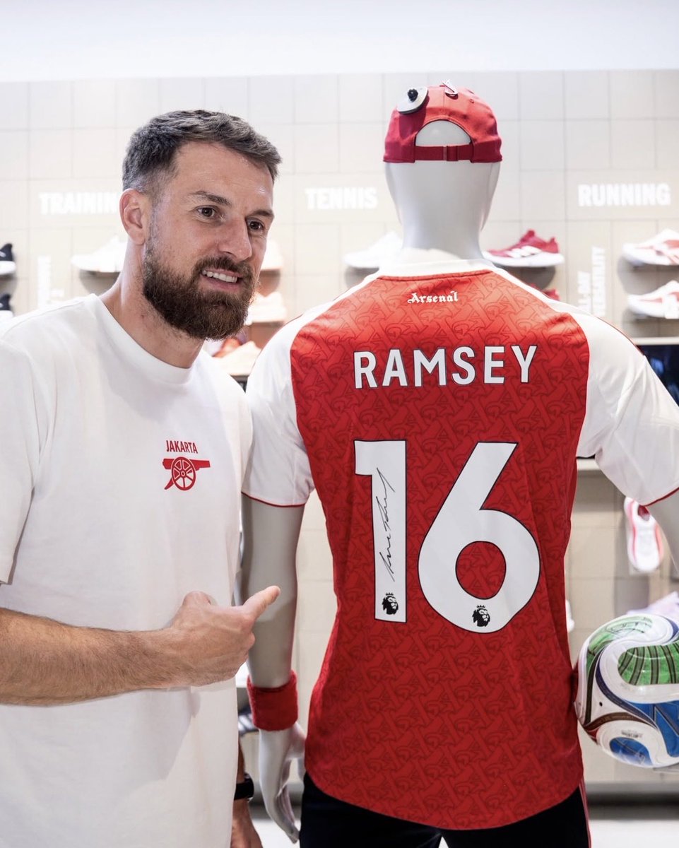 Gooner Chris tweet media