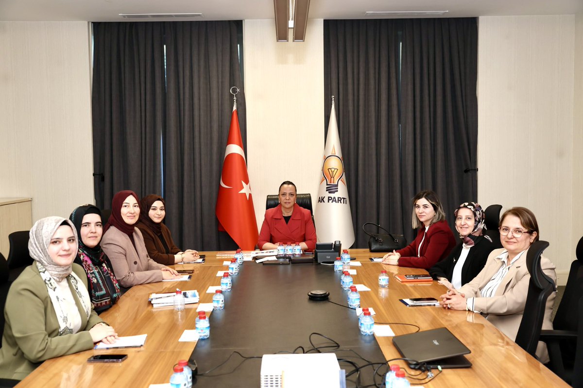 Meryem Davutoğlu tweet media