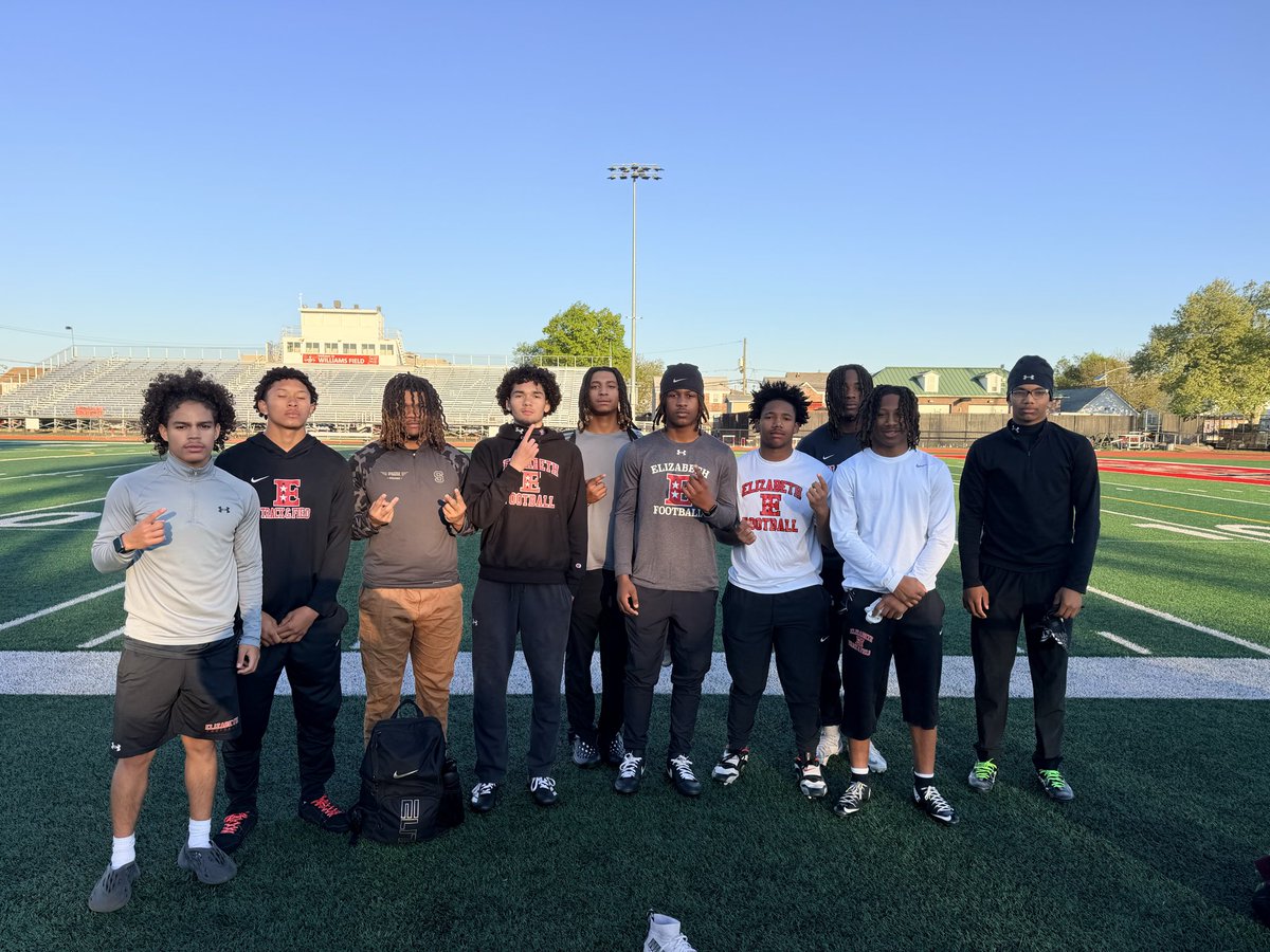 WilliamsQuayon4's tweet photo. Great work this morning with my guys ! https://t.co/JUXA5eks2a