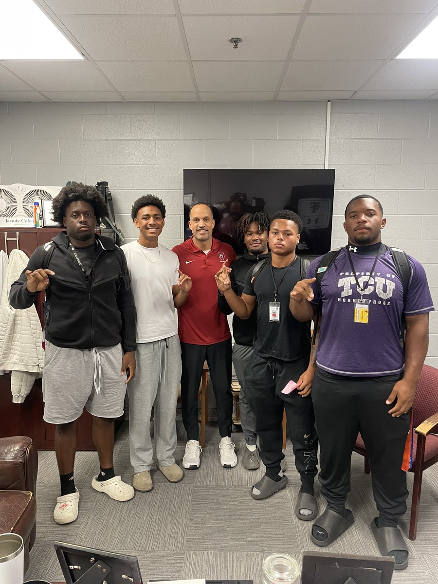 Timberview "The Pack" Wolves tweet media