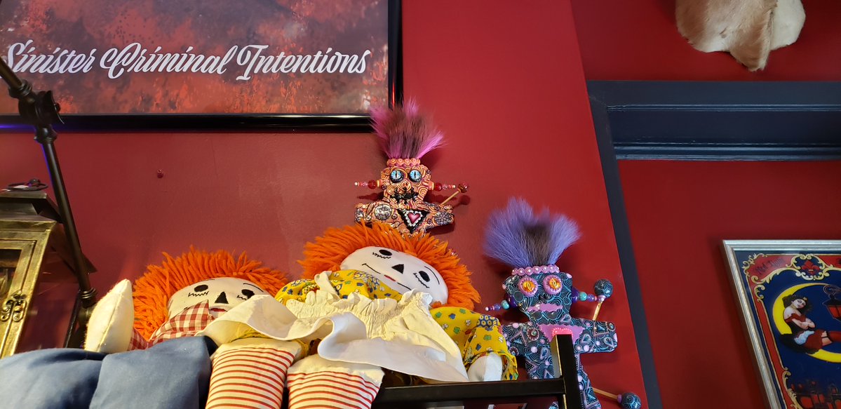 UniqueNOLATours's tweet image. Dolls are our thing.

The Shop: Oddities at Unique NOLA
815 Toulouse Street

Order Online:
uniquenola.shop/new-orleans-od…

#neworleans #nola #frenchquarter #frenchquartershop #neworleansoddities #neworleansart #neworleansvoodoo #neworleanssouvenirs