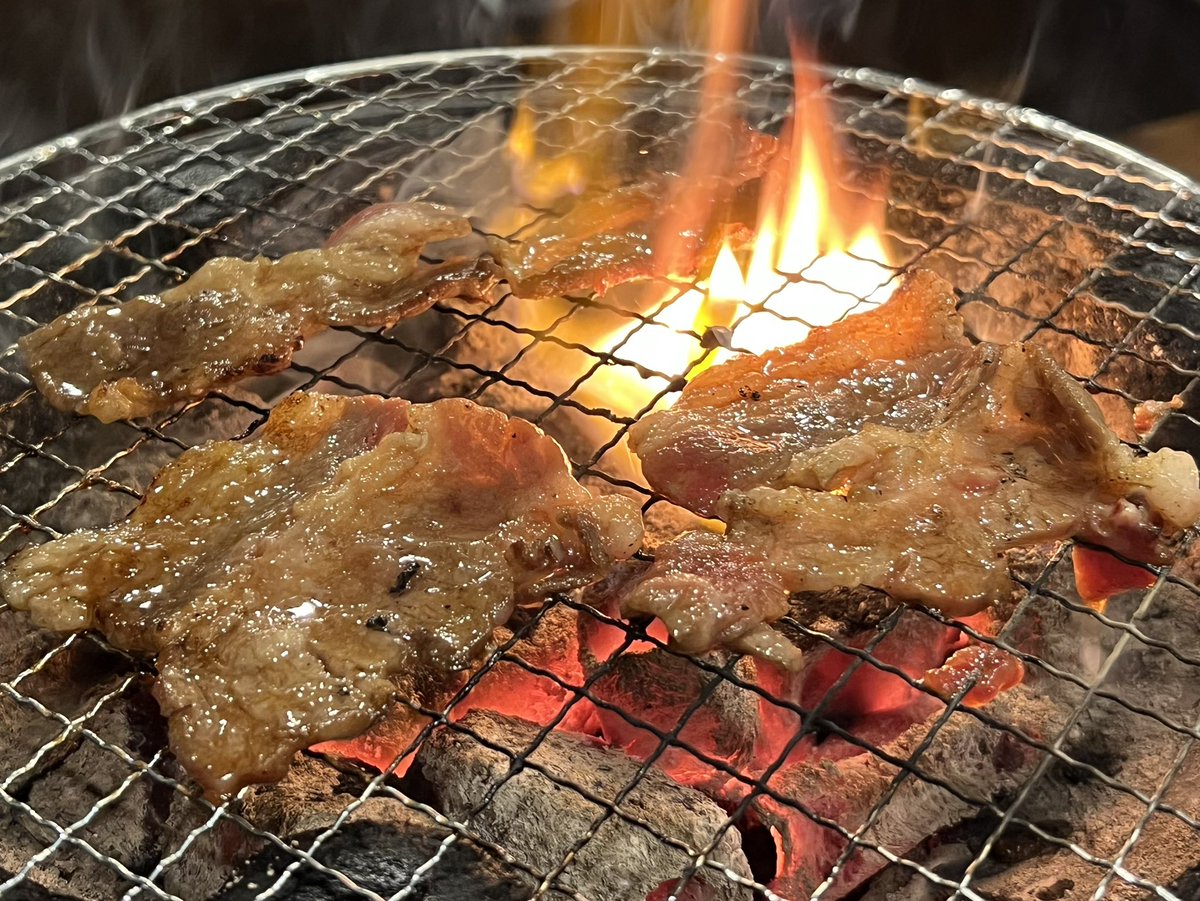 非常口 tweet media