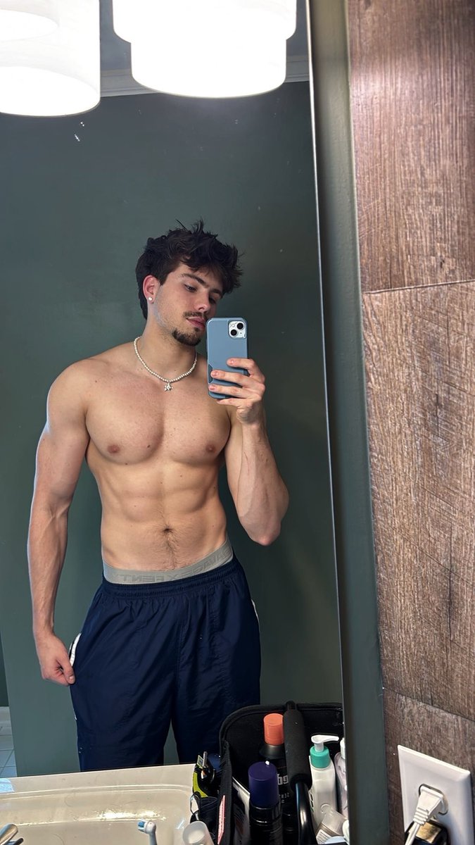 Zach tweet media
