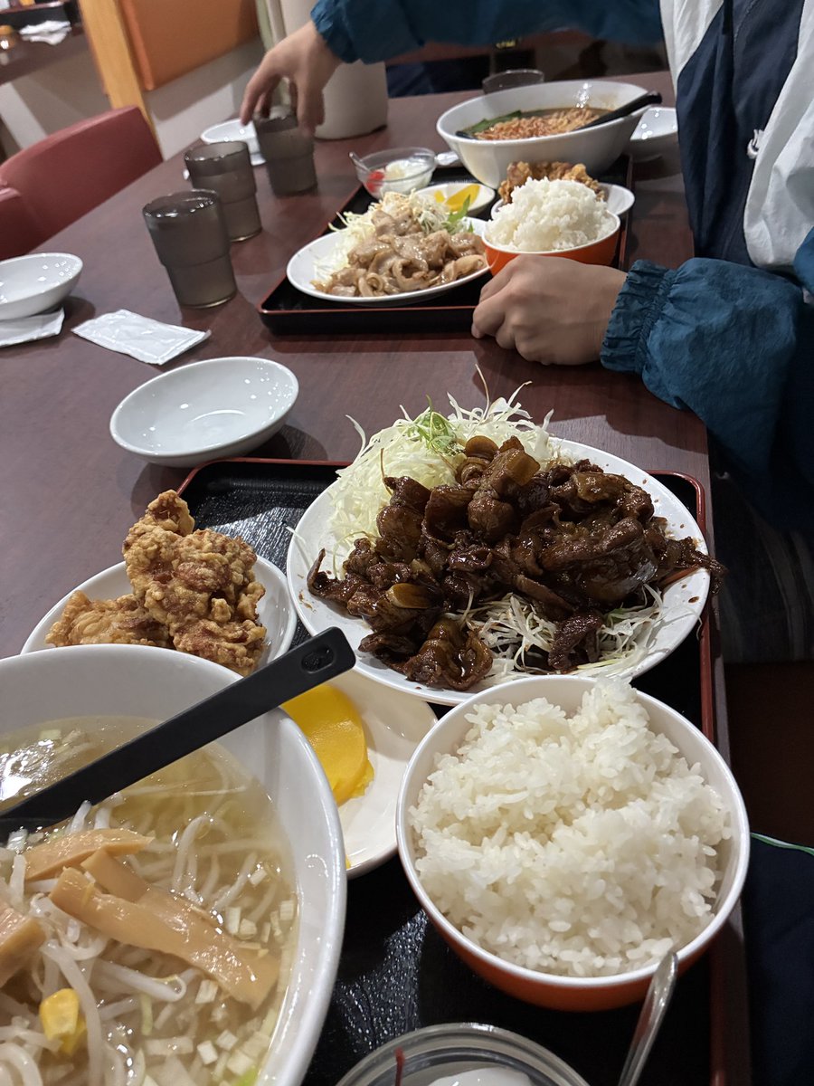 KU_rocket's tweet photo. 飯中華屋(2日目)

https://t.co/iZABgiM6Hh

こちらの天成源というお店です！
量ｶﾞｵｵｲ
食トレも試験の一環です…！ https://t.co/KUcy5lPP4a