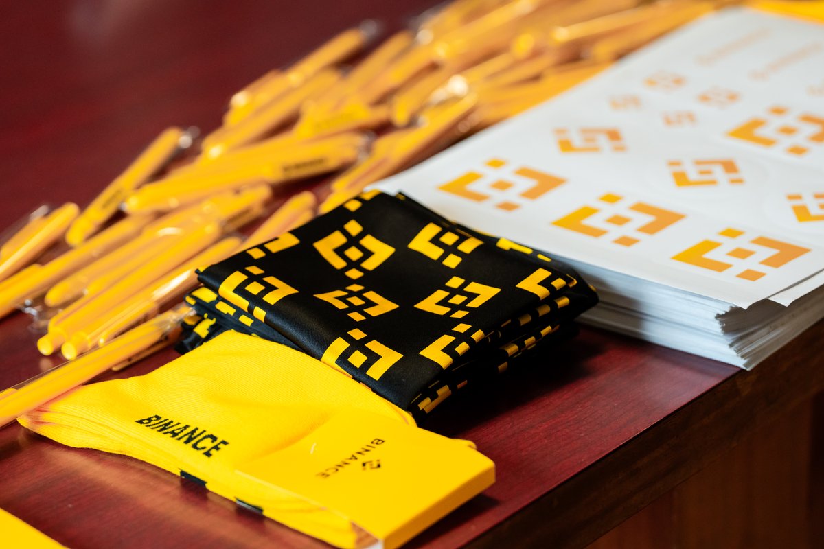 BinanceItalian's tweet photo. Workshop Binance all’Università di Messina 📚

Oltre 100 studenti e docenti hanno partecipato al primo evento Binance in Sicilia con speech su Bitcoin, Web3 e interventi di professori.

Grazie di cuore a tutta UniMe per l’entusiasmo! https://t.co/KBLFesYr7w