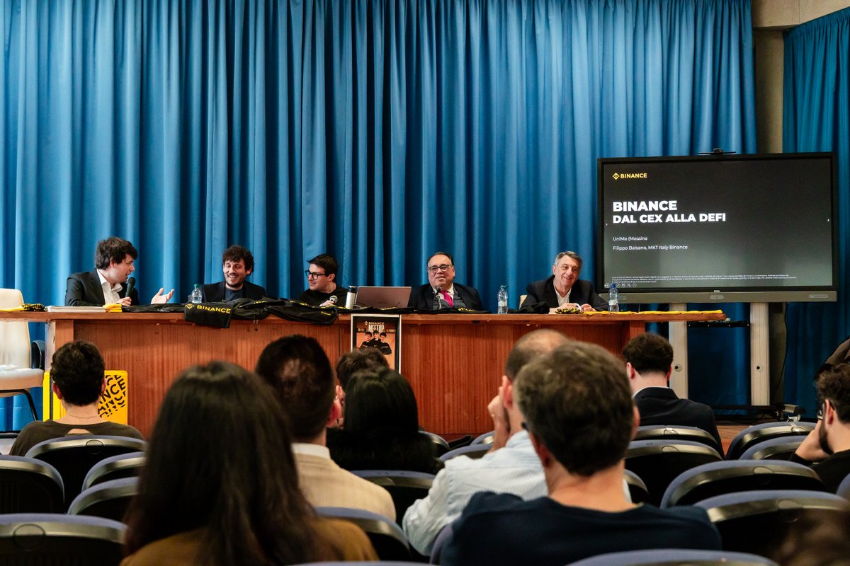 BinanceItalian's tweet photo. Workshop Binance all’Università di Messina 📚

Oltre 100 studenti e docenti hanno partecipato al primo evento Binance in Sicilia con speech su Bitcoin, Web3 e interventi di professori.

Grazie di cuore a tutta UniMe per l’entusiasmo! https://t.co/KBLFesYr7w