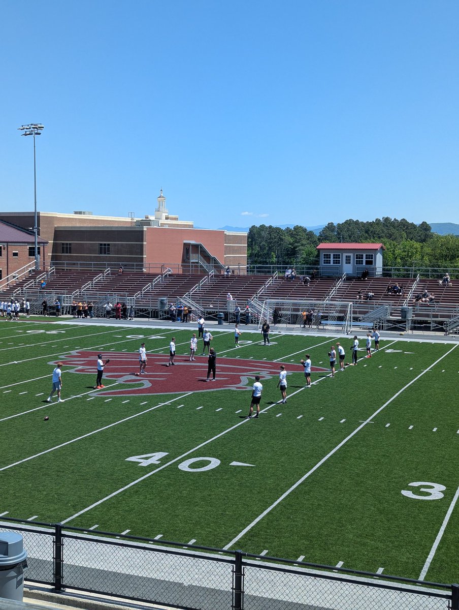 QBJackston2031's tweet photo. Another Future Stars tryout in the books. Great group of athletes showed up ready to compete. Appreciate Coach Jones and his staff for the guidance and support. @fhscoachjones @TNFutureStars @CoachZGibson @CoachWop1 https://t.co/4C5eTM6c6n