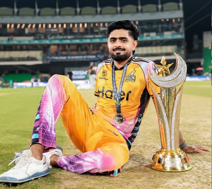BehanHunTeri's tweet image. HBL PSL 11 won by Peshawar Zalmi🏆🔥..

Congratulations to the entire team and captain Babar..😍🫰🏻🙌🏻
Trophy 💖

#PSLFinal
#PeshawarZalmi 
#PSL11