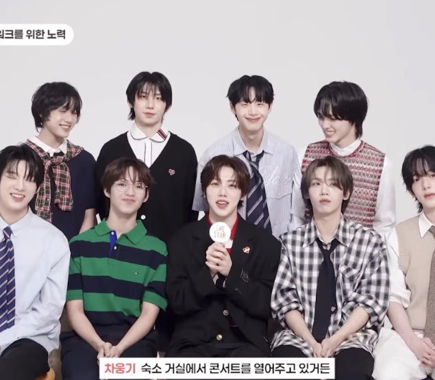 계절 tweet media