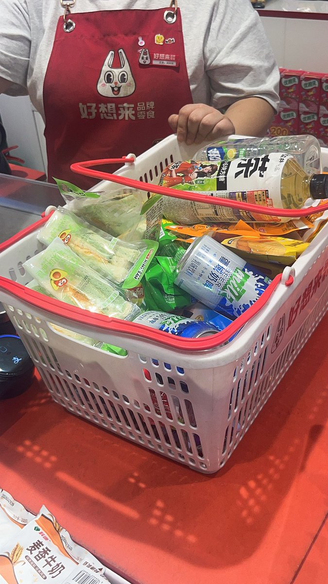 迪拉熊肥猪川 tweet media