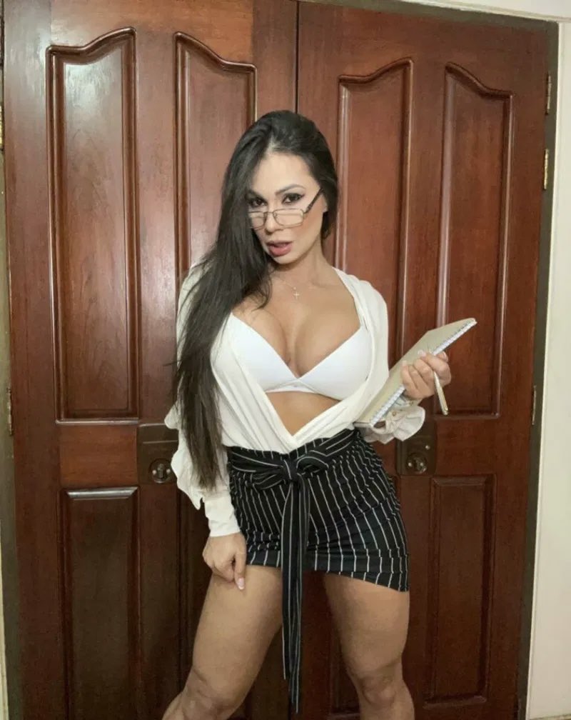 MommaFearlesss's tweet photo. Let me teach you some lessons ? ❤️🥰🤪 https://t.co/DNviMtTUfD