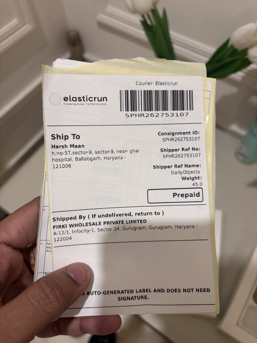 animmania's tweet photo. Hey @DailyObjects! Got my order (AWB: SPHR262753583) and love it 🙌 But found extra items inside belonging to another customer. Looks like a packing mix-up at your end. Please DM me to arrange a pickup! 📦 https://t.co/lHudYUIkz3