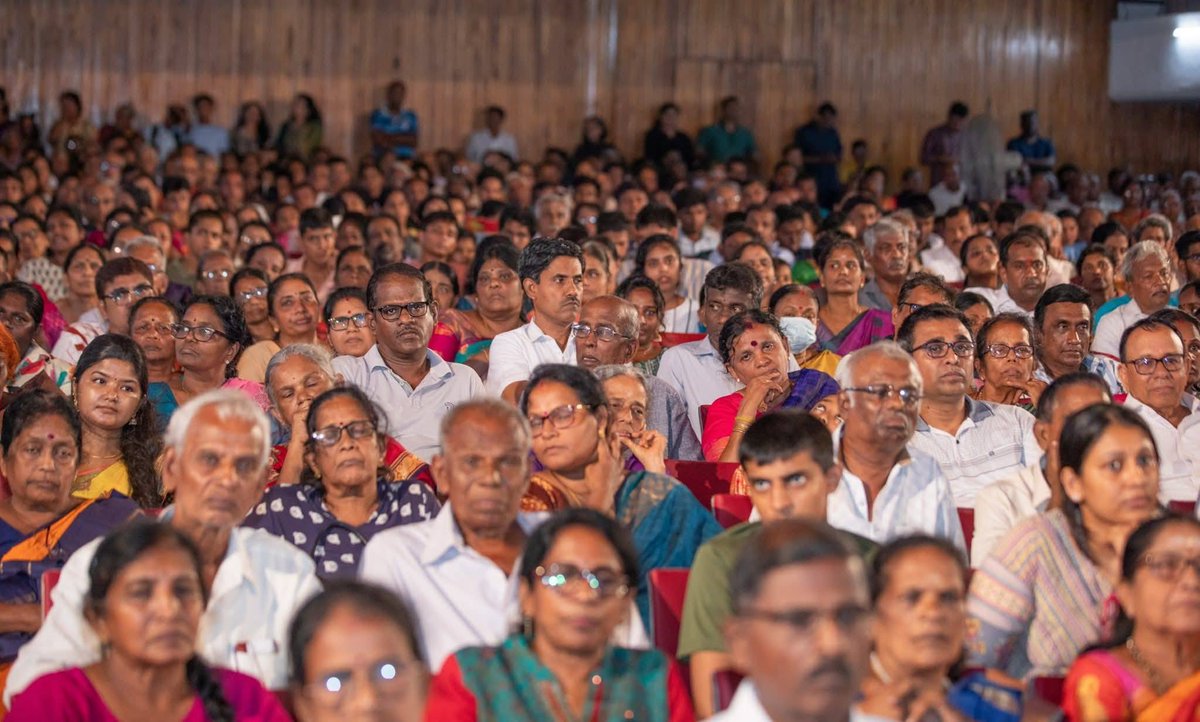 rameshjvp's tweet photo. Delighted to attend the Colombo #KambanVizha2026 alongside Hon. President @anuradisanayake. Heartiest congratulations to H.E. on receiving the prestigious "Kamban Pugazh Virudhu 2026"! A historic moment as he becomes the first Sinhalese leader to receive this honour. https://t.co/5UgftgZVEY