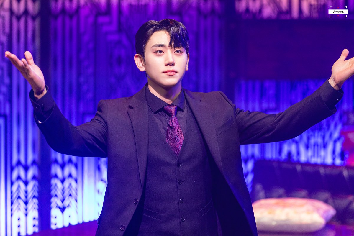 ardent_content's tweet photo. 260418 뮤지컬 비스티

이승우 | 임태현

파티는 끝났어 https://t.co/Ojk2L9NHvQ