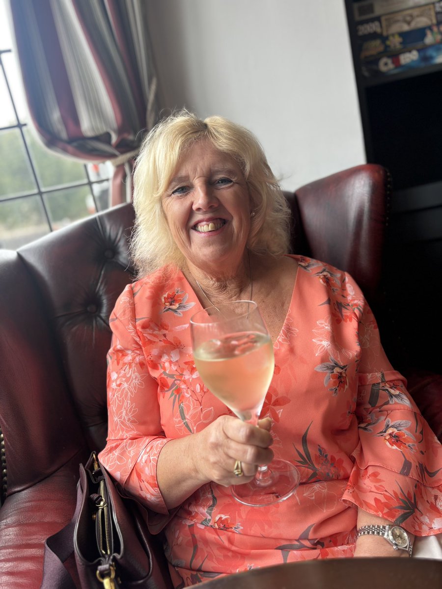 mikeygreen68's tweet image. A Couple of Drinks with my Lovely Wife 🍺🥂 at the @ploughcardiff #Whitchurch #Cardiff #LivingOurBestLife #MakingMemories  #GoodTimes #Blessed #Grateful #PreciousTimes #LovinLife #LivinLife #OneLife #LivinTheDream ❤️🙏