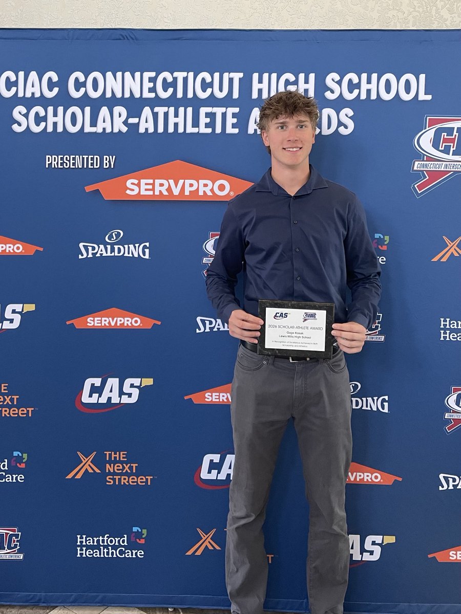 MillsBoysHoop's tweet photo. Great time last night at the Aqua Turf for the 2026 CAS-CIAC Scholar-Athlete Awards Banquet. Congratulations to Gage Kosak for being named a scholar-athlete. On the court Gage overcame an injury this season and returned to help us qualify for the state tournament. 
#ctbb https://t.co/ndBu7CbsBg